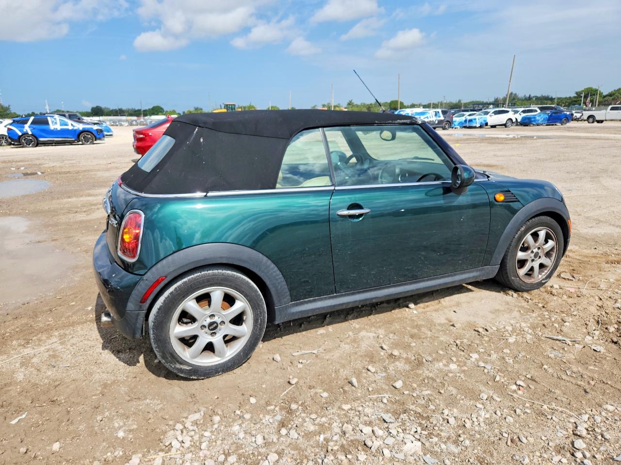 2009 Mini Cooper Green vin: WMWMR33599TU96070