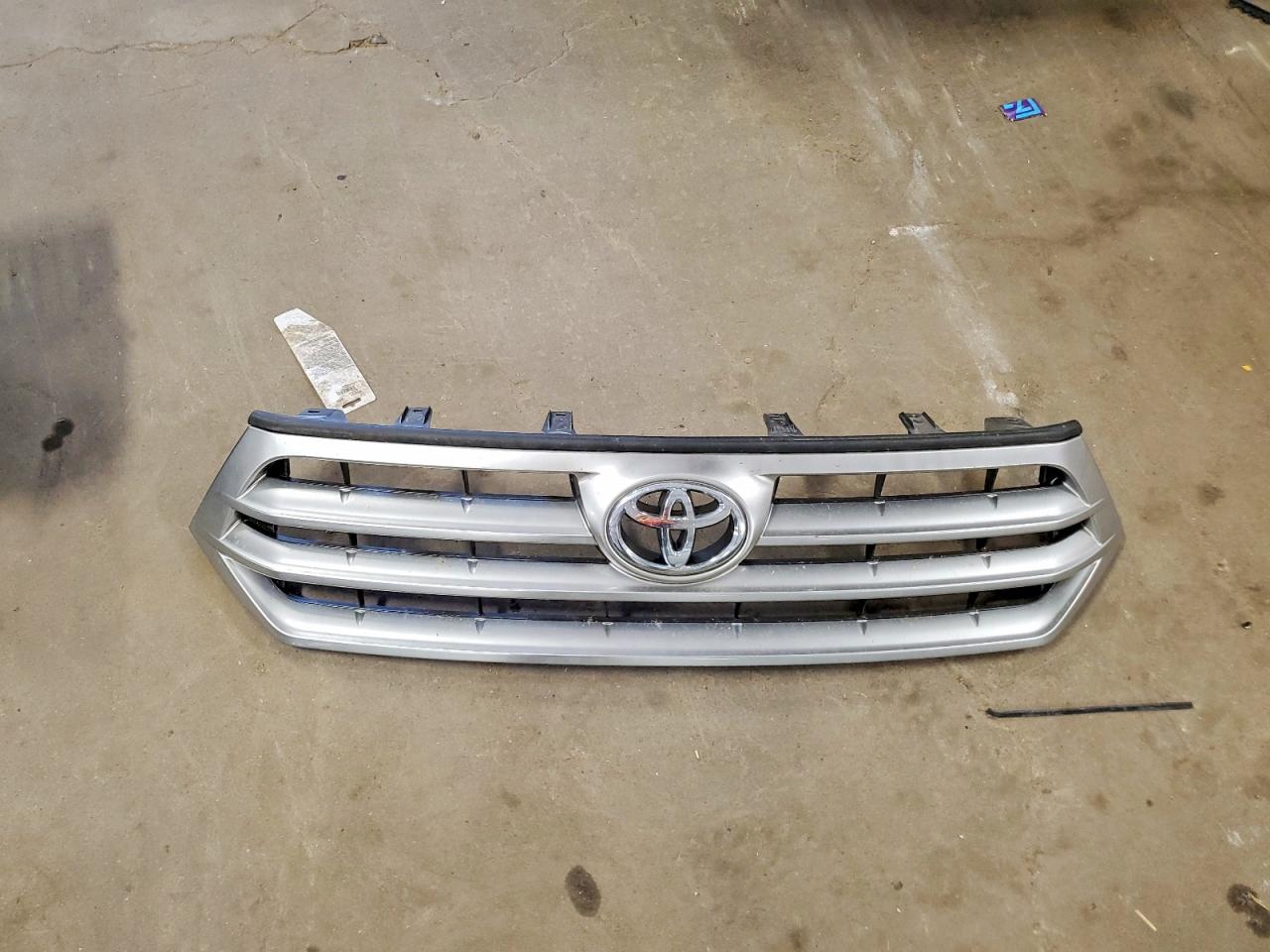 2013 Toyota Highlander Plus Белый vin: 5TDBK3EH6DS226405