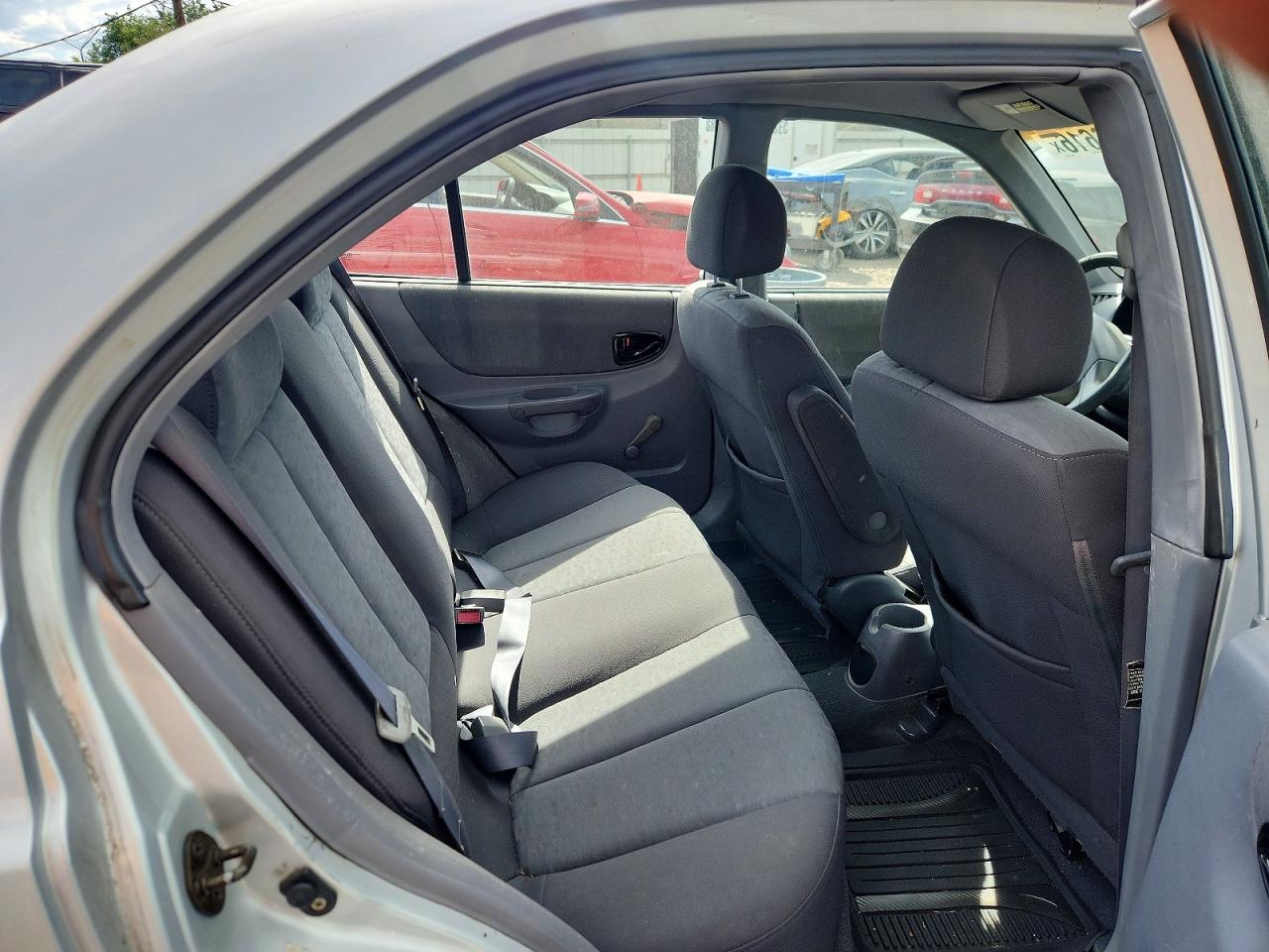 2004 Hyundai Accent Gl Silver vin: KMHCG45C64U561378