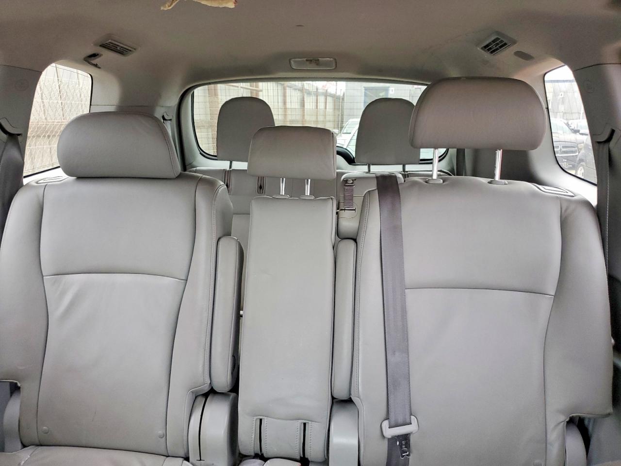 2008 Toyota Highlander Hybrid Limited Silver vin: JTEEW44A982010424