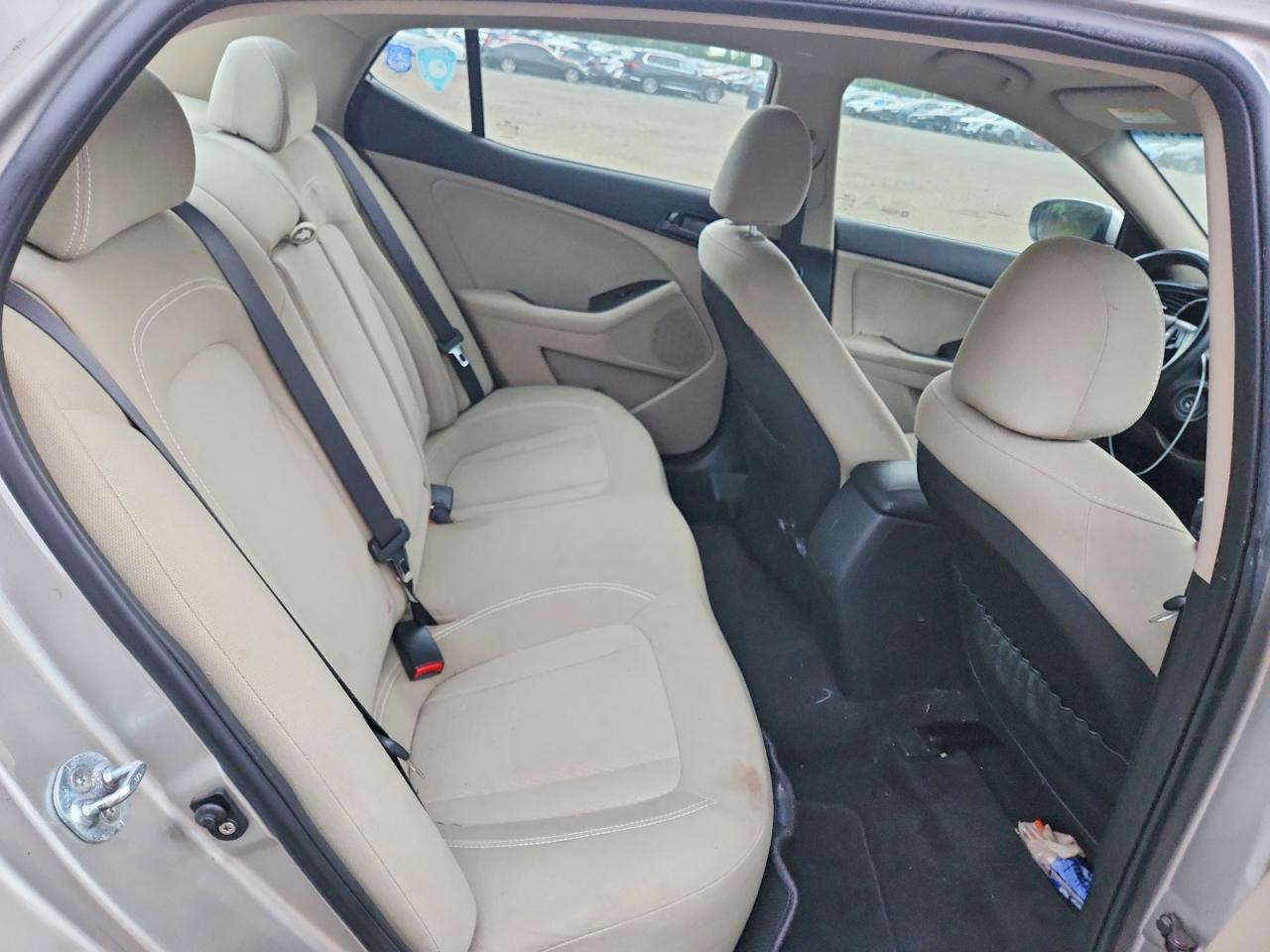 2011 Kia Optima Lx Silver vin: KNAGM4A73B5173388