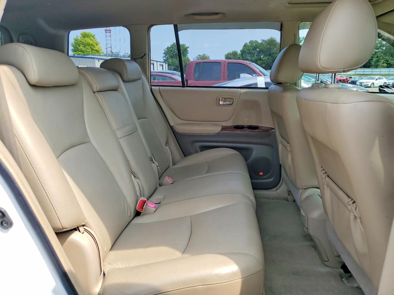 2007 Toyota Highlander Limited White vin: JTEEP21A670203386
