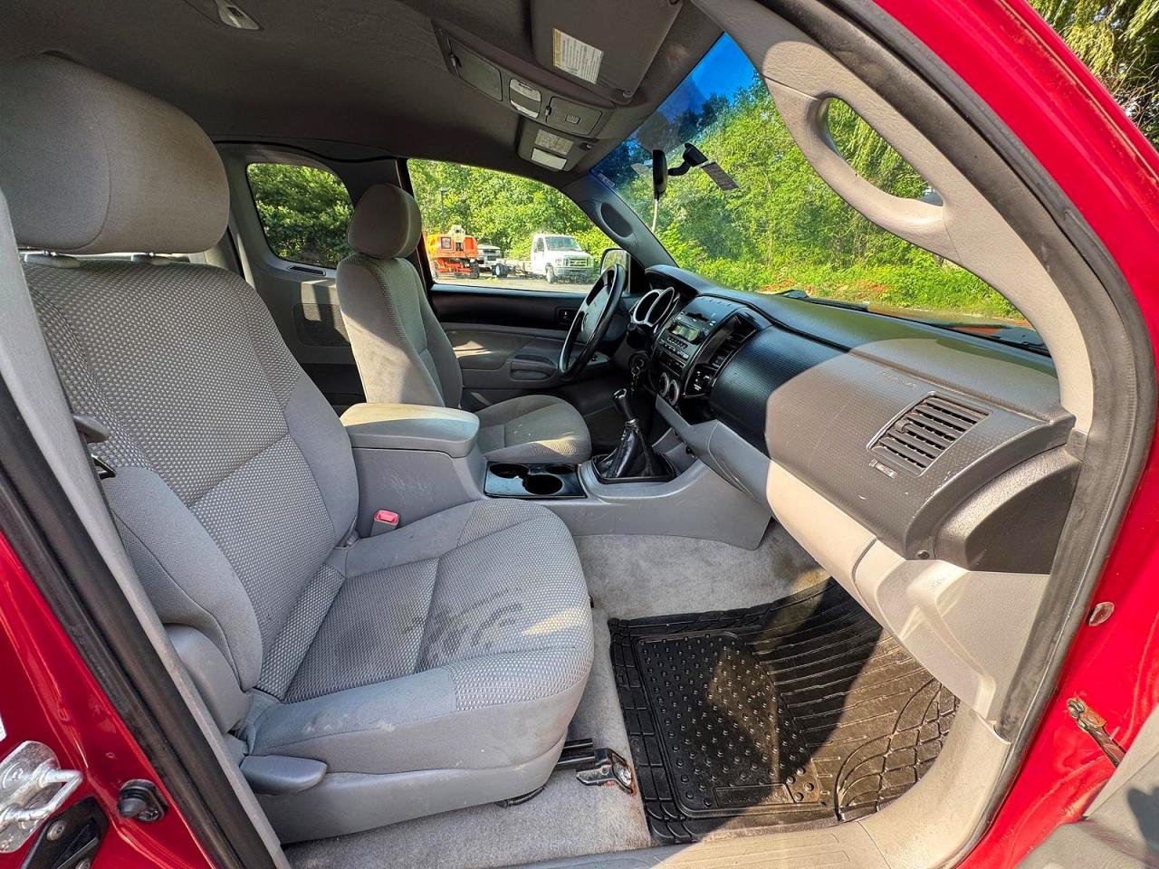 2008 Toyota Tacoma V6 Red vin: 5TEUU42N88Z487630