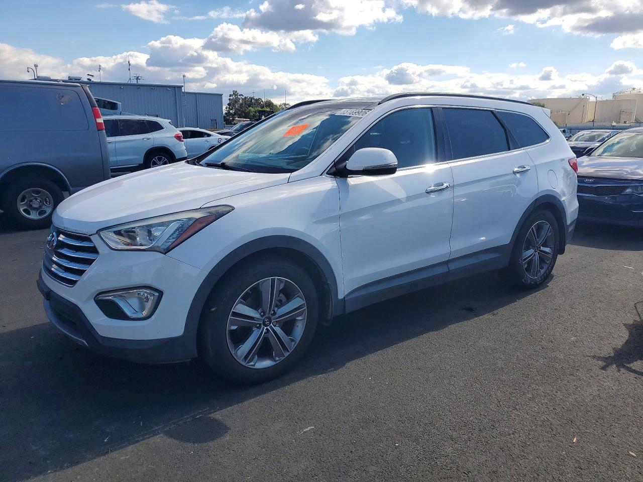 2015 Hyundai Santa Fe Limited White vin: KM8SR4HFXFU095453