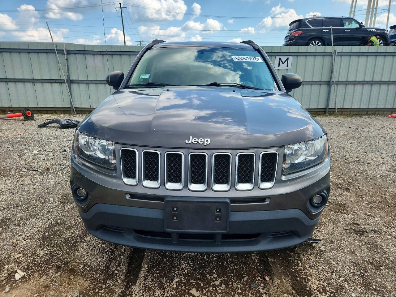 2015 Jeep Compass Sport Gray vin: 1C4NJCBB5FD302842