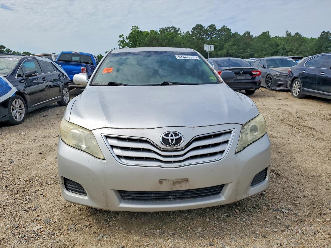 2011 Toyota Camry Le Silver vin: 4T1BF3EK5BU770558