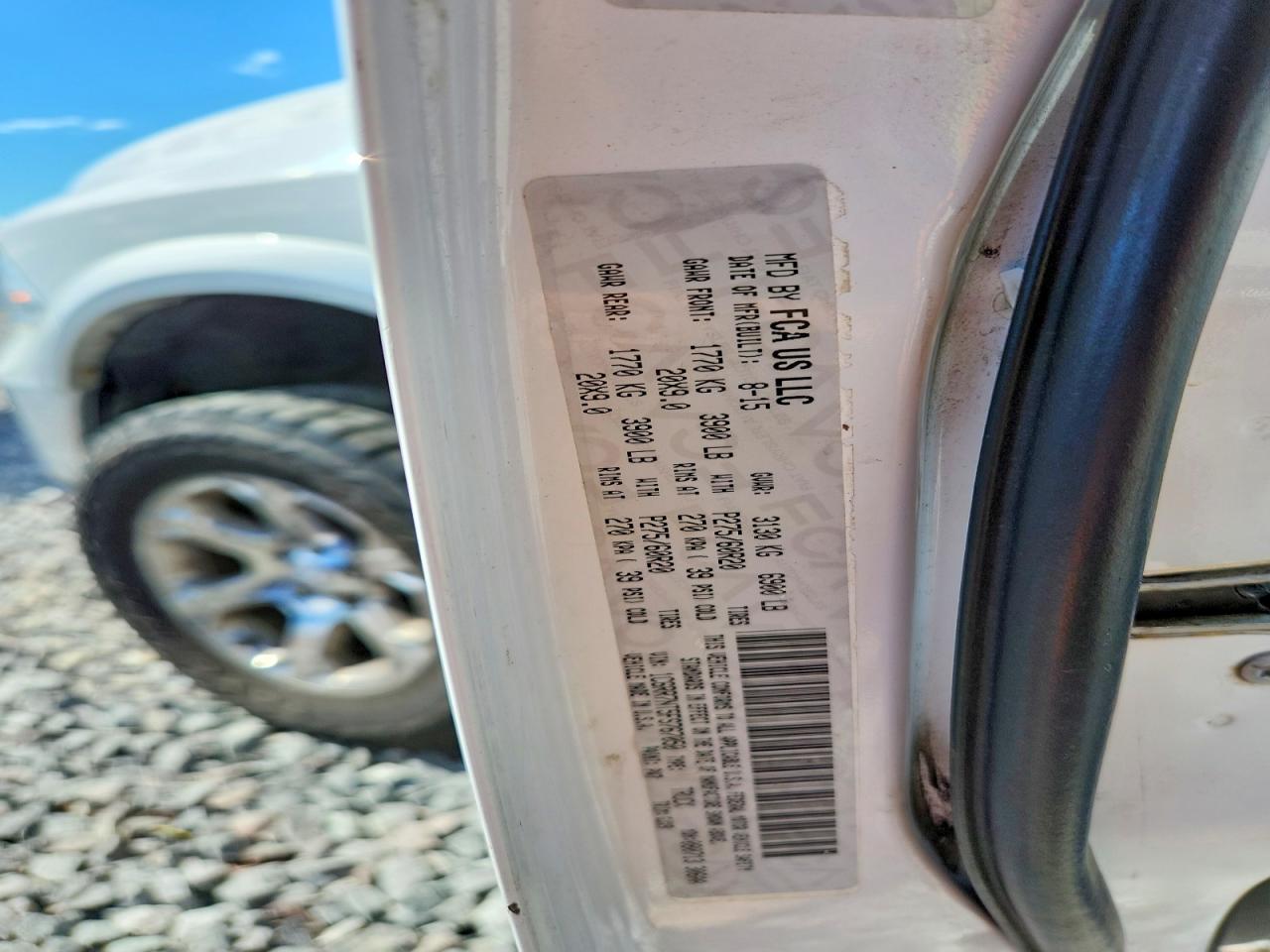2015 Ram 1500 Laramie White vin: 1C6RR7NT5FS767050