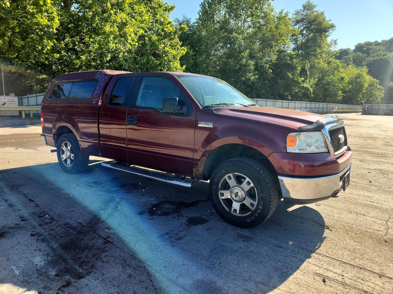 2006 Ford F150 Burgundy vin: 1FTPX14506FA84509