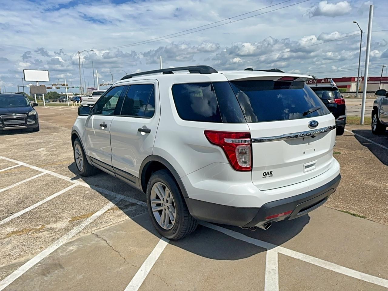 2015 Ford Explorer Белый vin: 1FM5K8B80FGA41743