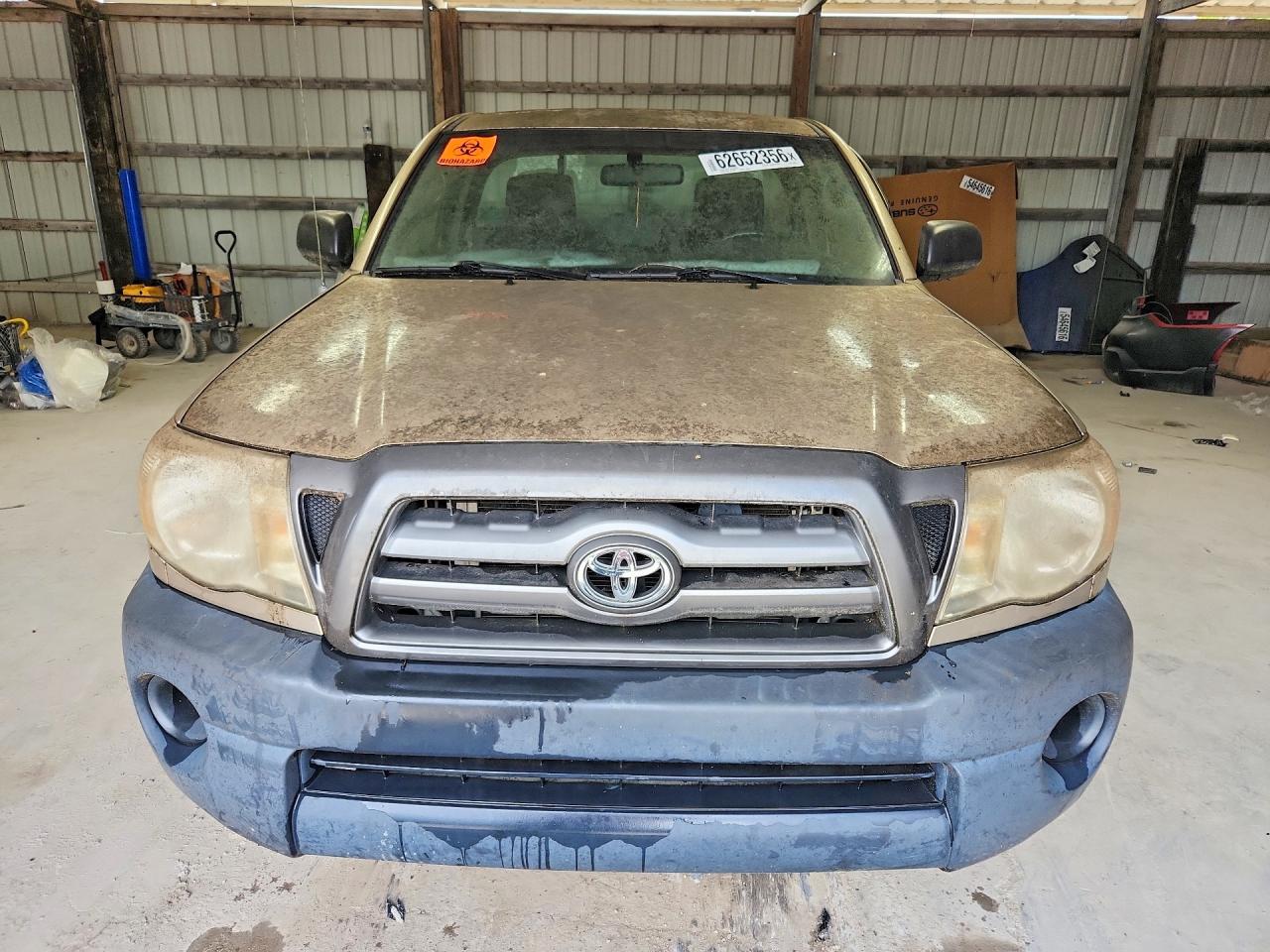 2006 Toyota Tacoma Base Tan vin: 5TENX22N96Z173661