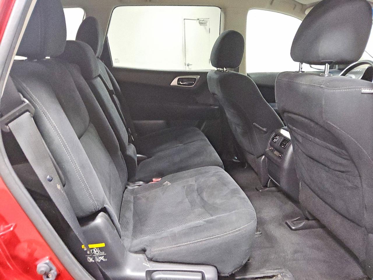 2013 Nissan Pathfinder S Red vin: 5N1AR2MM8DC603457