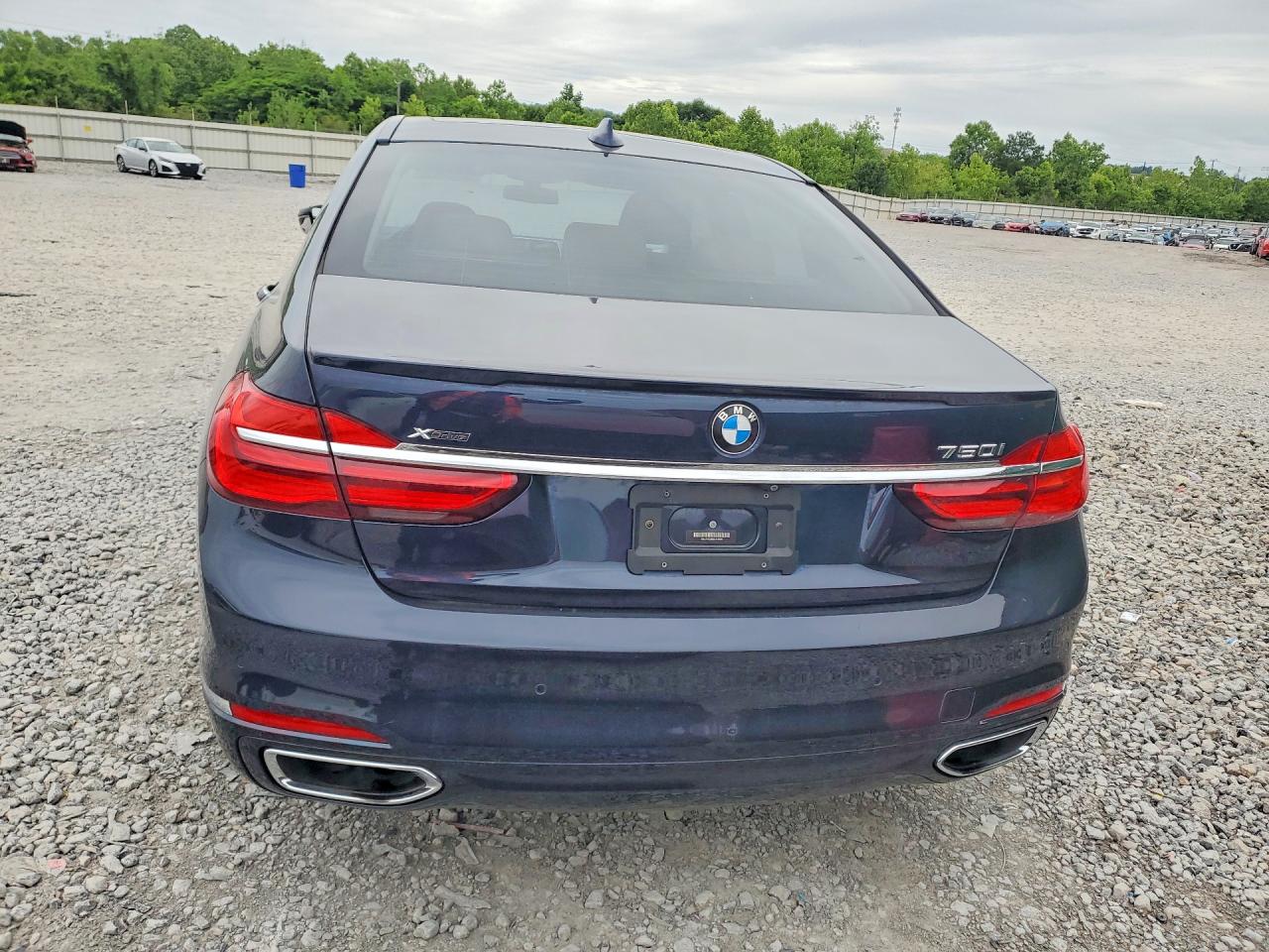 2016 Bmw 750 Xi Blue vin: WBA7F2C59GG419558