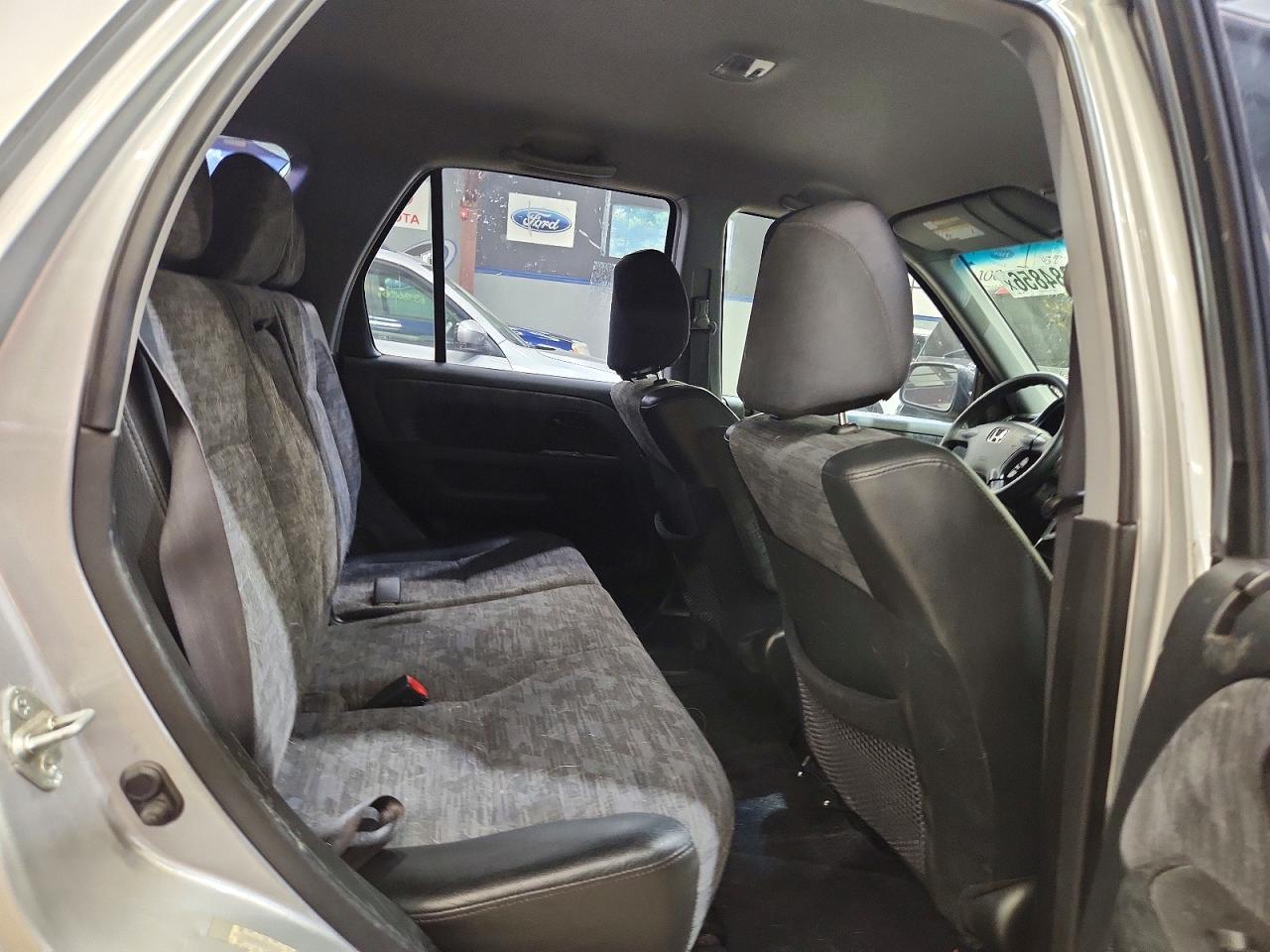2002 Honda Cr-v Silver vin: JHLRD68422C021023