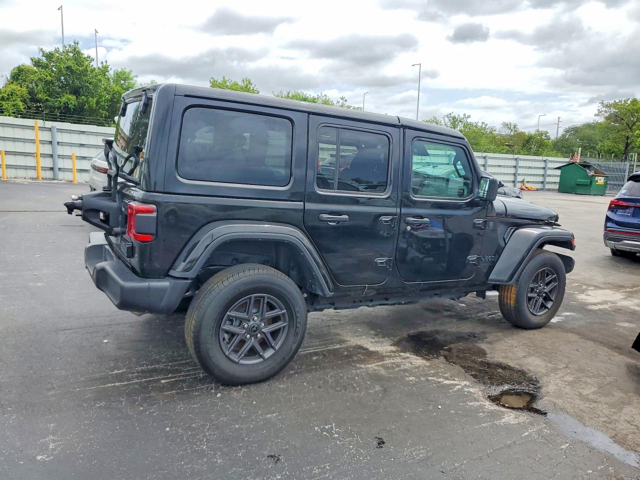 2025 Jeep Wrangler Sahara Черный vin: 1C4PJXEN8SW644242
