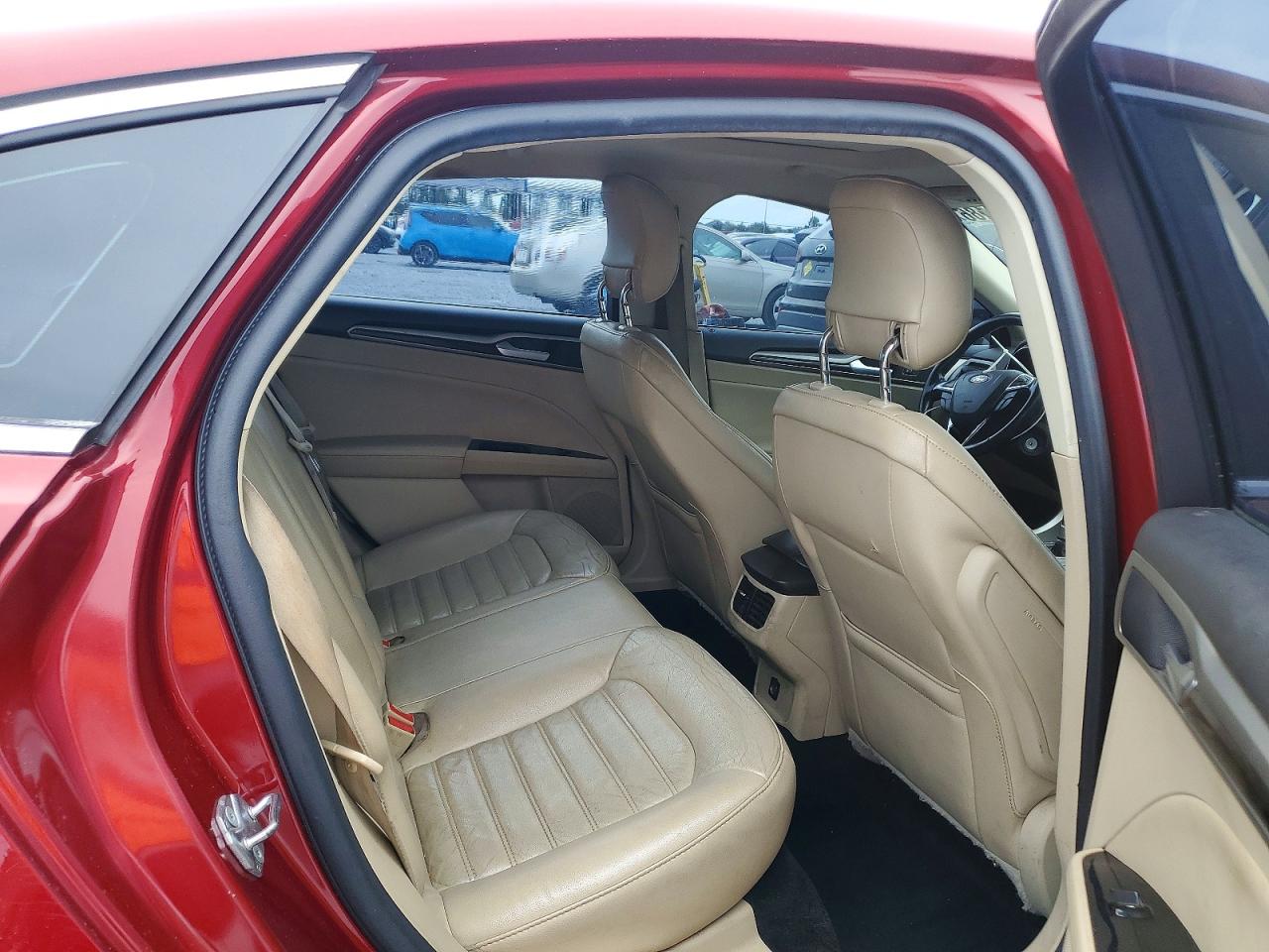 2015 Ford Fusion Se Burgundy vin: 3FA6P0HD3FR109919
