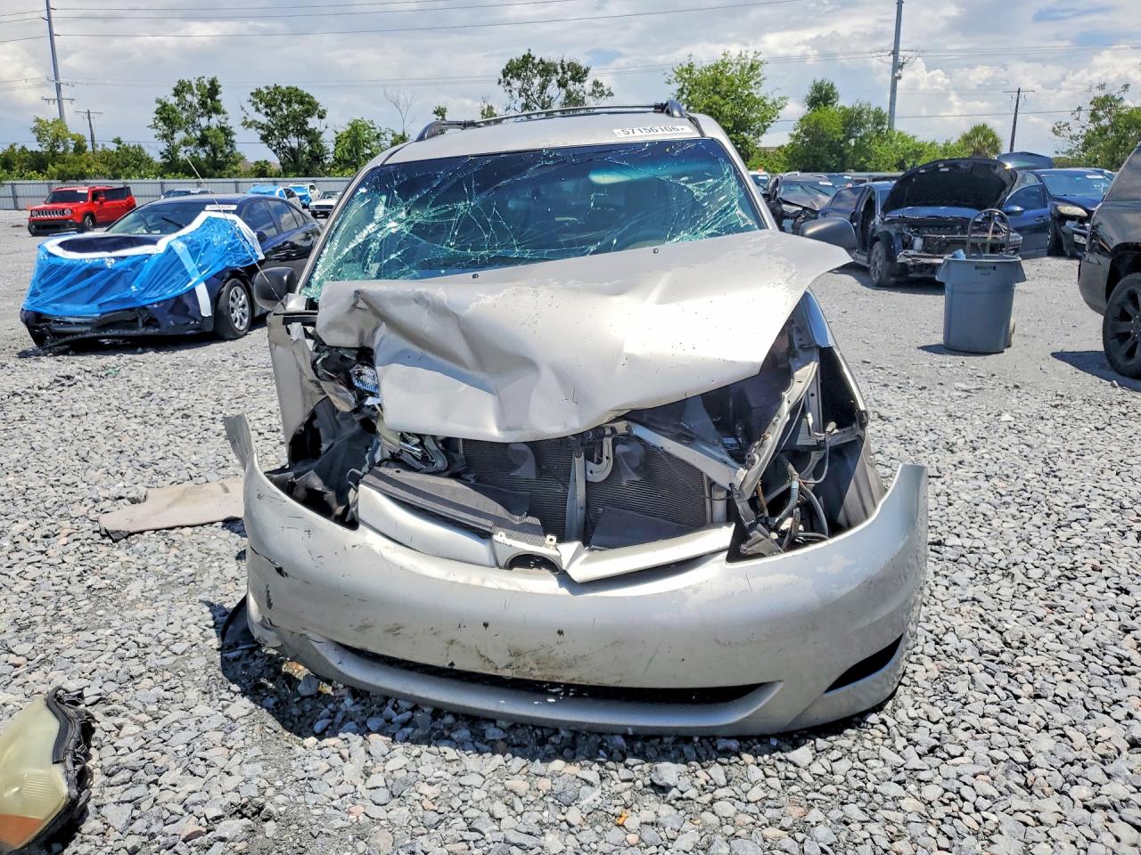 2006 Toyota Sienna Le 7 Passenger Серебряный vin: 5TDZA23C96S454114