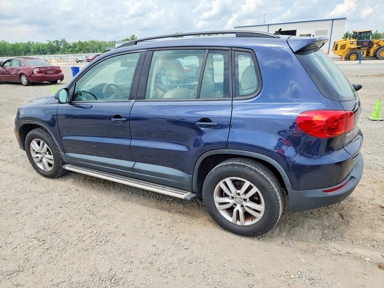 2016 Volkswagen Tiguan S Blue vin: WVGAV7AX3GW600699