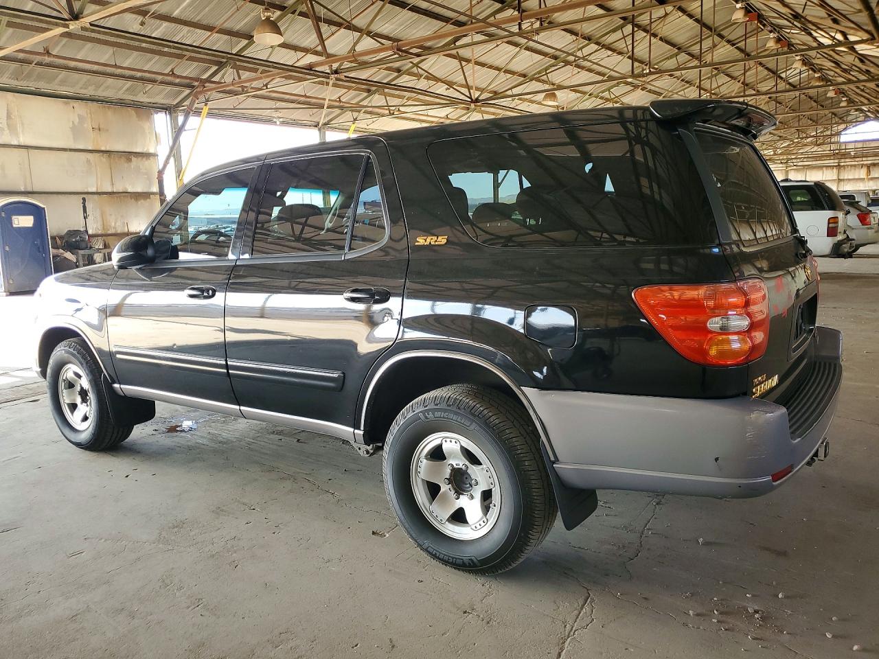 2002 Toyota Sequoia Sr5 Black vin: 5TDZT34A82S119045