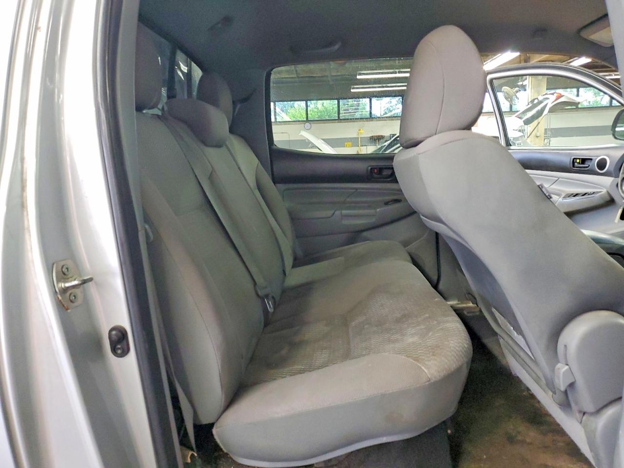 2013 Toyota Tacoma Double Cab Prerunner Silver vin: 3TMJU4GN6DM146570