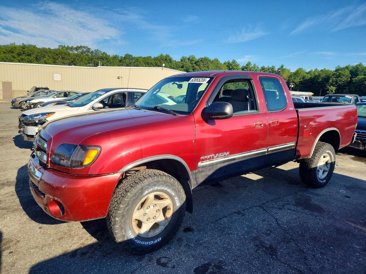2004 Toyota Tundra Sr5 Red vin: 5TBBN44174S434402