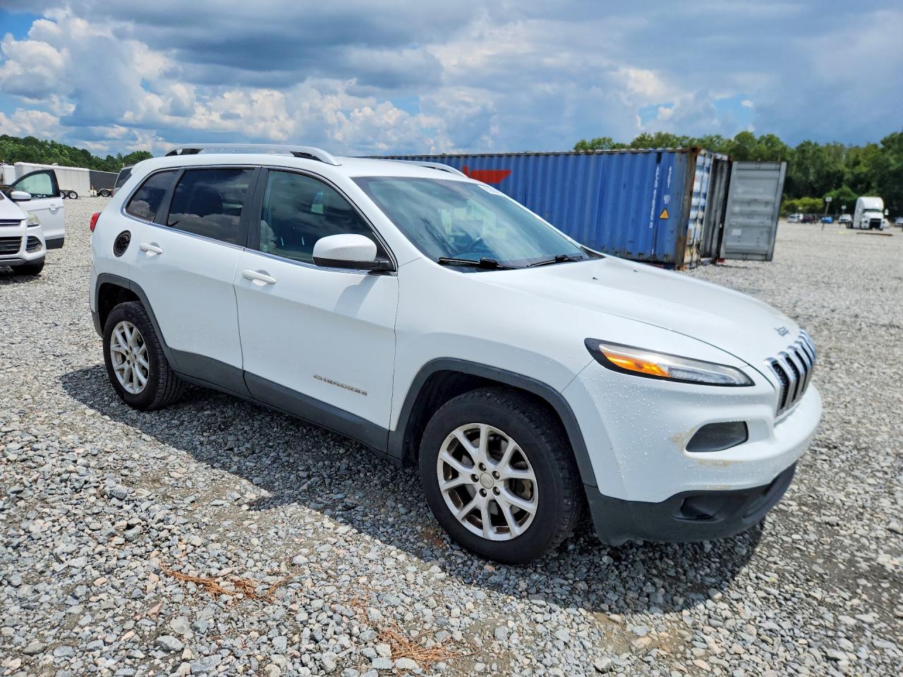 2014 Jeep Cherokee Latitude White vin: 1C4PJLCB0EW158157