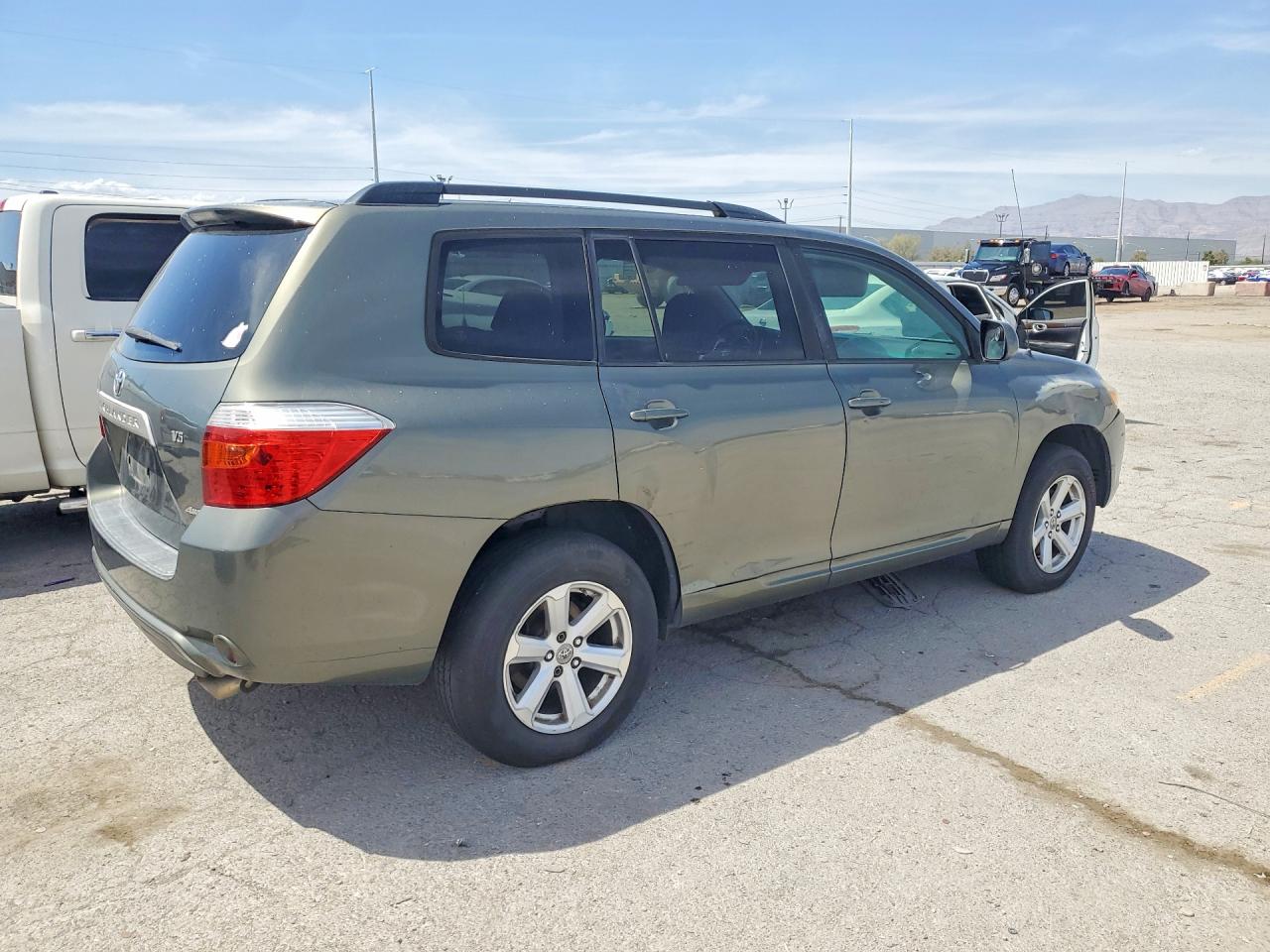 2008 Toyota Highlander Base Gray vin: JTEES41AX82046798