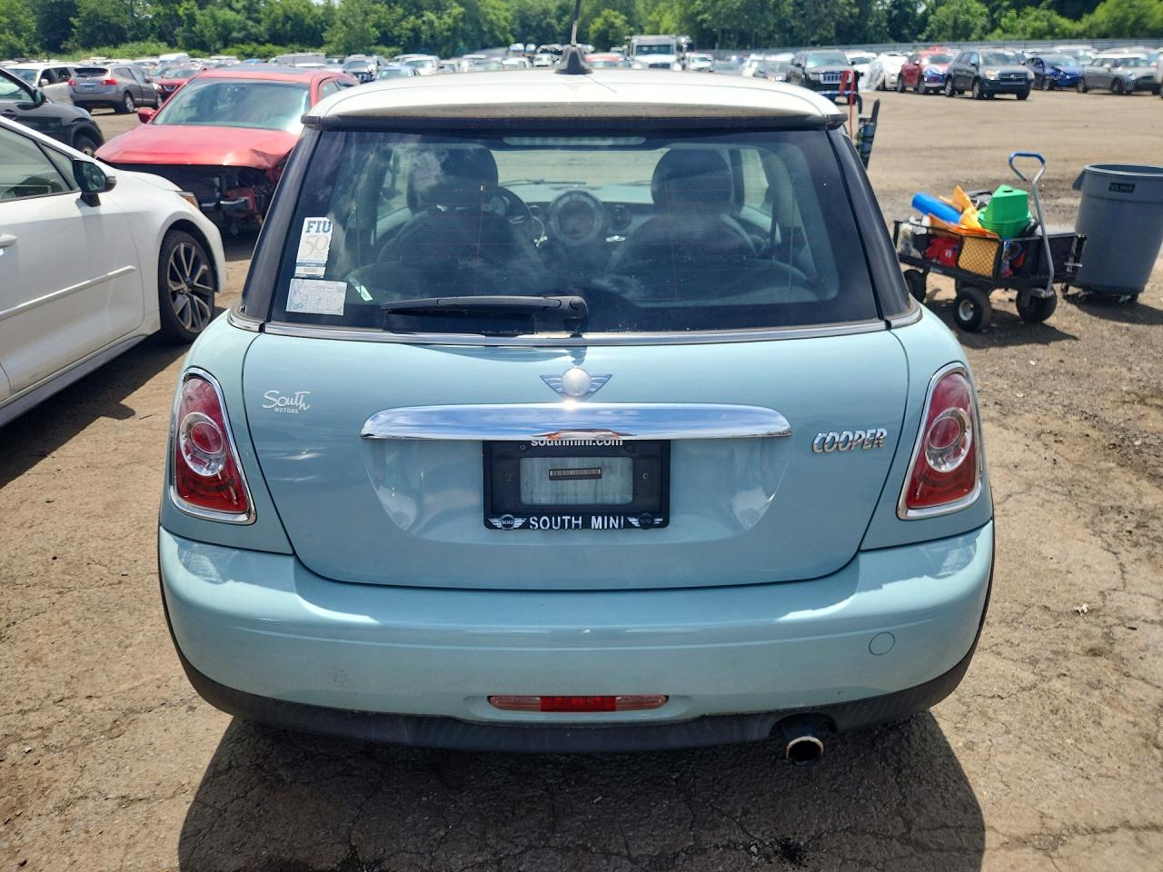 2013 Mini Cooper Turquoise vin: WMWSU3C54DT684154