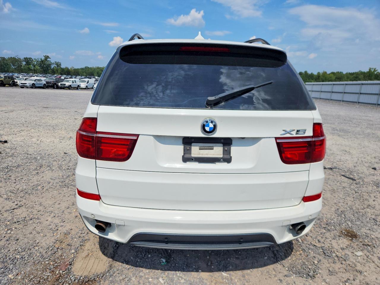 2011 Bmw X5 Xdrive35i White vin: 5UXZV4C56BL414519