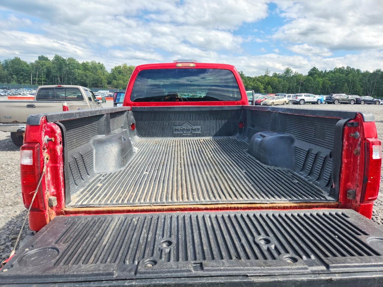 2010 Ford F250 Super Duty Red vin: 1FTNF2B53AEB35566