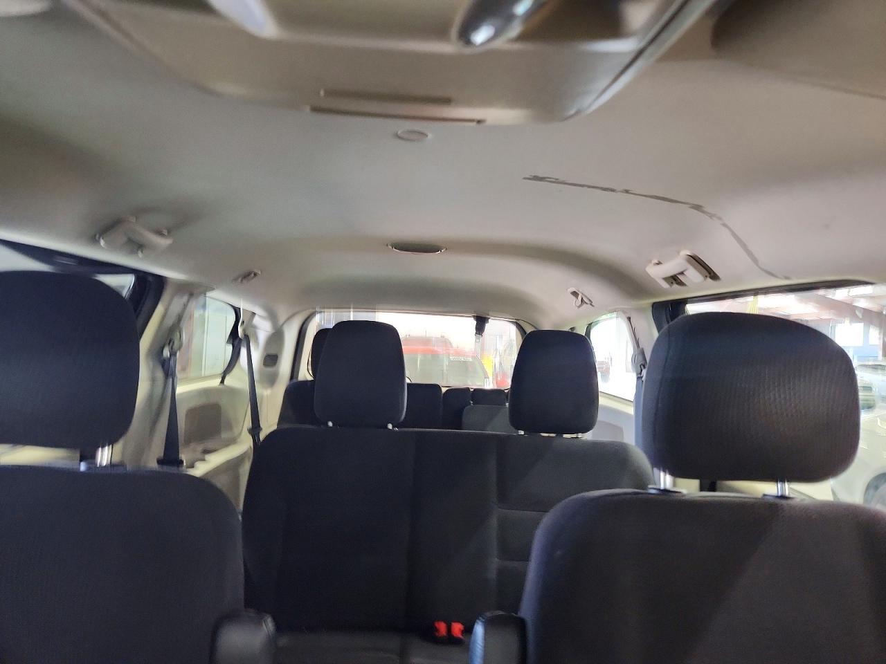 2015 Dodge Grand Caravan Black vin: 2C4RDGBG4FR508193