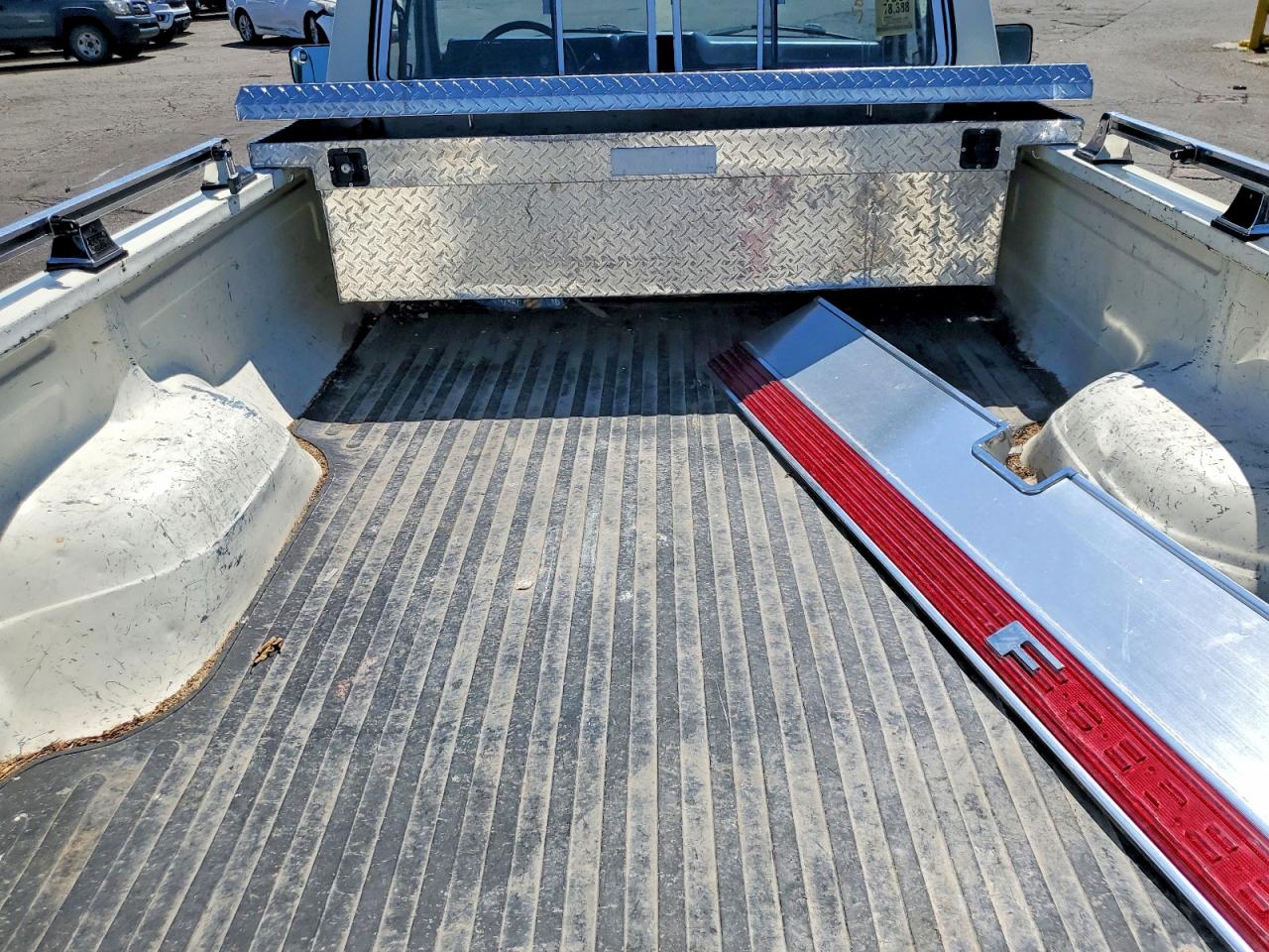 1986 Ford F150 White vin: 1FTDF15NXGPB15359