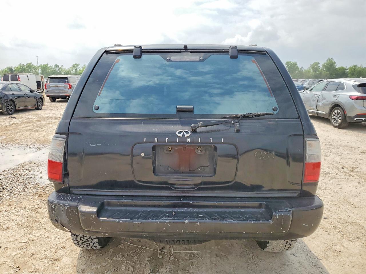 1998 Infiniti Qx4 Base Black vin: JNRAR05Y9WW035814