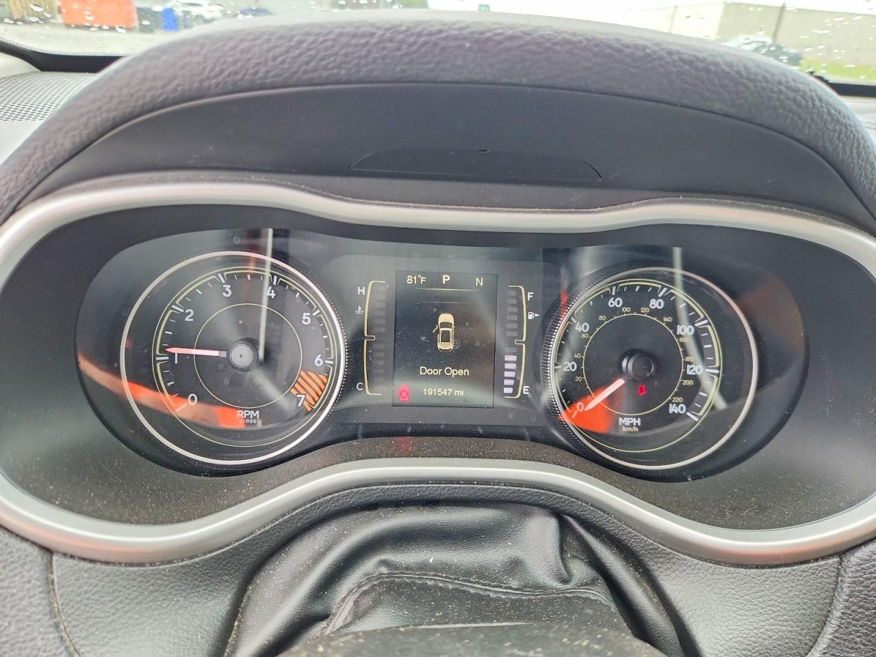 2014 Jeep Cherokee Latitude White vin: 1C4PJLCB0EW158157