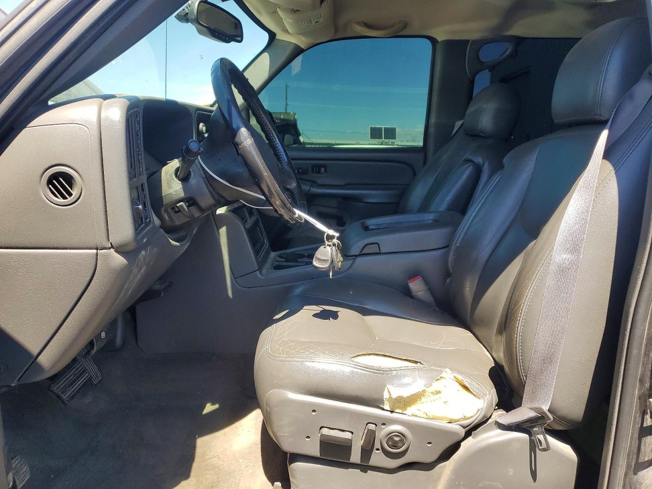 2005 Gmc New Sierra K1500 Gray vin: 2GTEK13T451219843