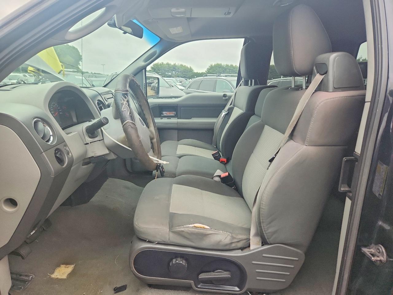 2007 Ford F150 Black vin: 1FTPX14587FB66912