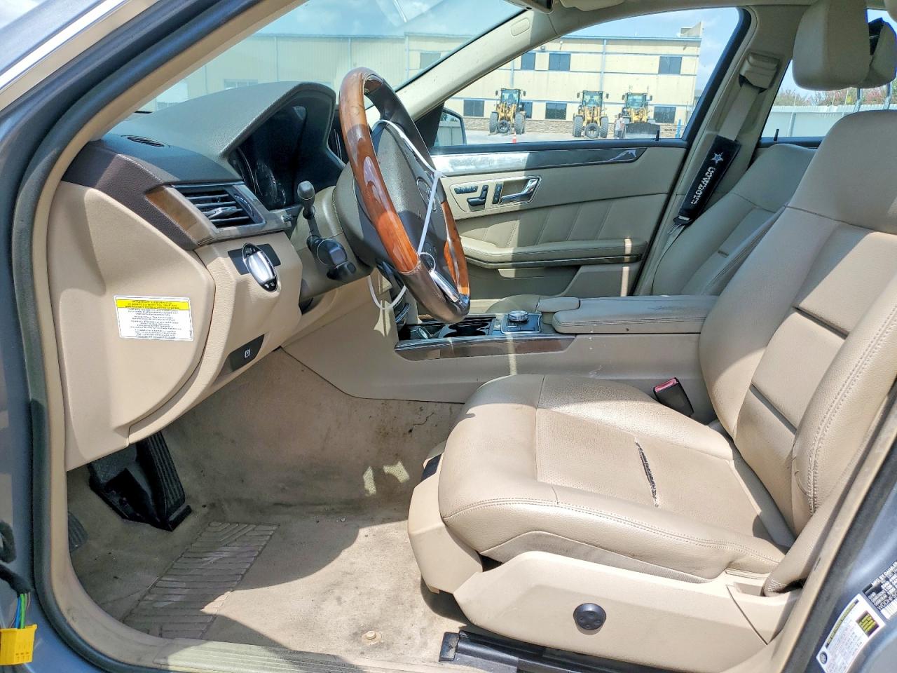 2010 Mercedes-benz E 350 Gray vin: WDDHF5GB9AA051083
