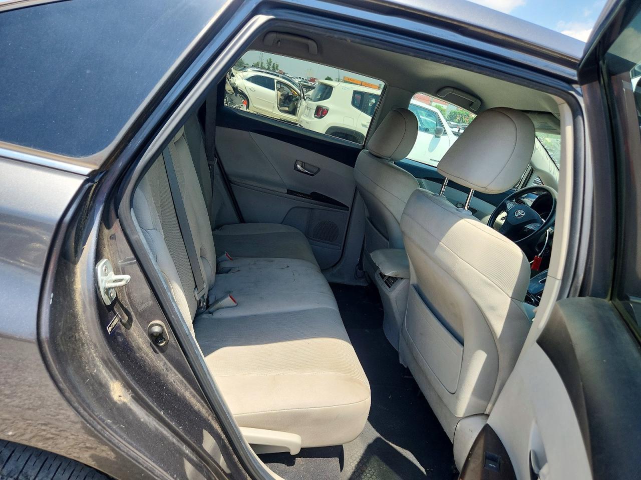2012 Toyota Venza Le Gray vin: 4T3BA3BB0CU031058