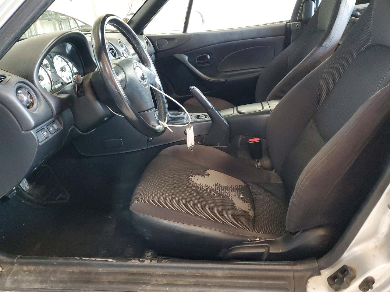 2001 Mazda Mx-5 Miata Base Silver vin: JM1NB353110218616