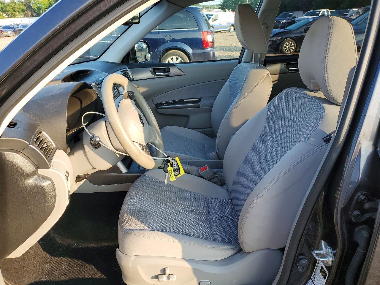 2011 Subaru Forester 2.5x Premium Gray vin: JF2SHADC3BH735492