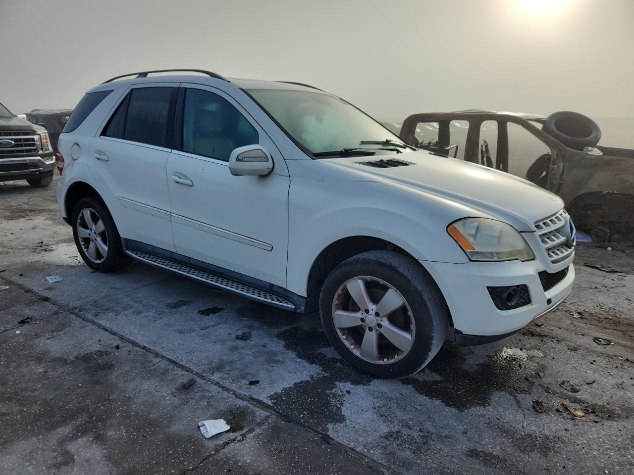 2010 Mercedes-benz Ml 350 White vin: 4JGBB5GB7AA541089