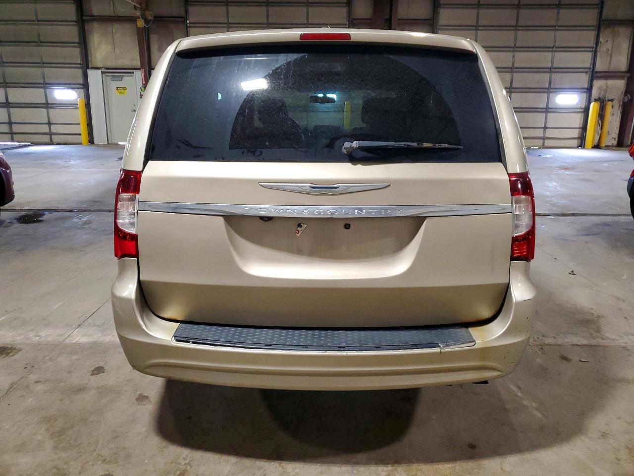 2013 Chrysler Town & Country Touring Beige vin: 2C4RC1BG4DR641565