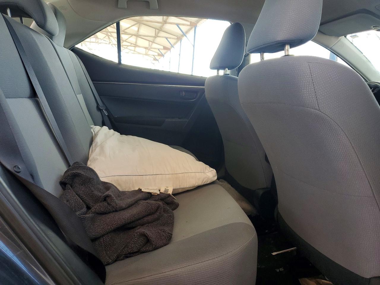 2015 Toyota Corolla L Gray vin: 2T1BURHE9FC417035