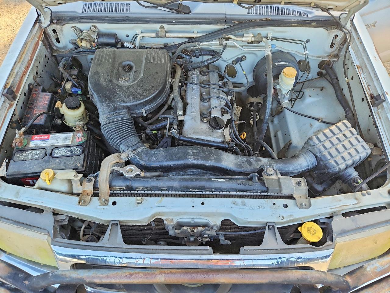 2000 Nissan Frontier Xe Серебряный vin: 1N6DD26S9YC414380