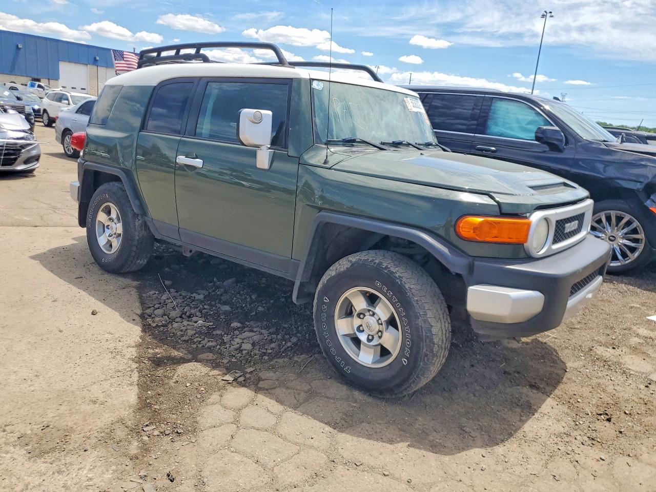 2010 Toyota Fj Cruiser Base Green vin: JTEBU4BF1AK084644