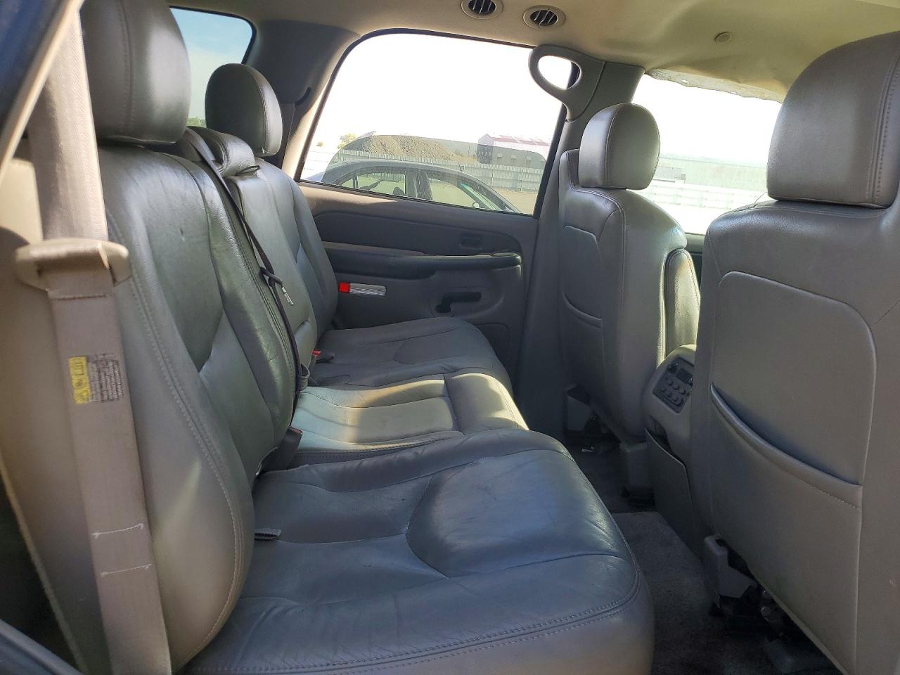 2003 Chevrolet Tahoe K1500 Blue vin: 1GNEK13ZX3R222830