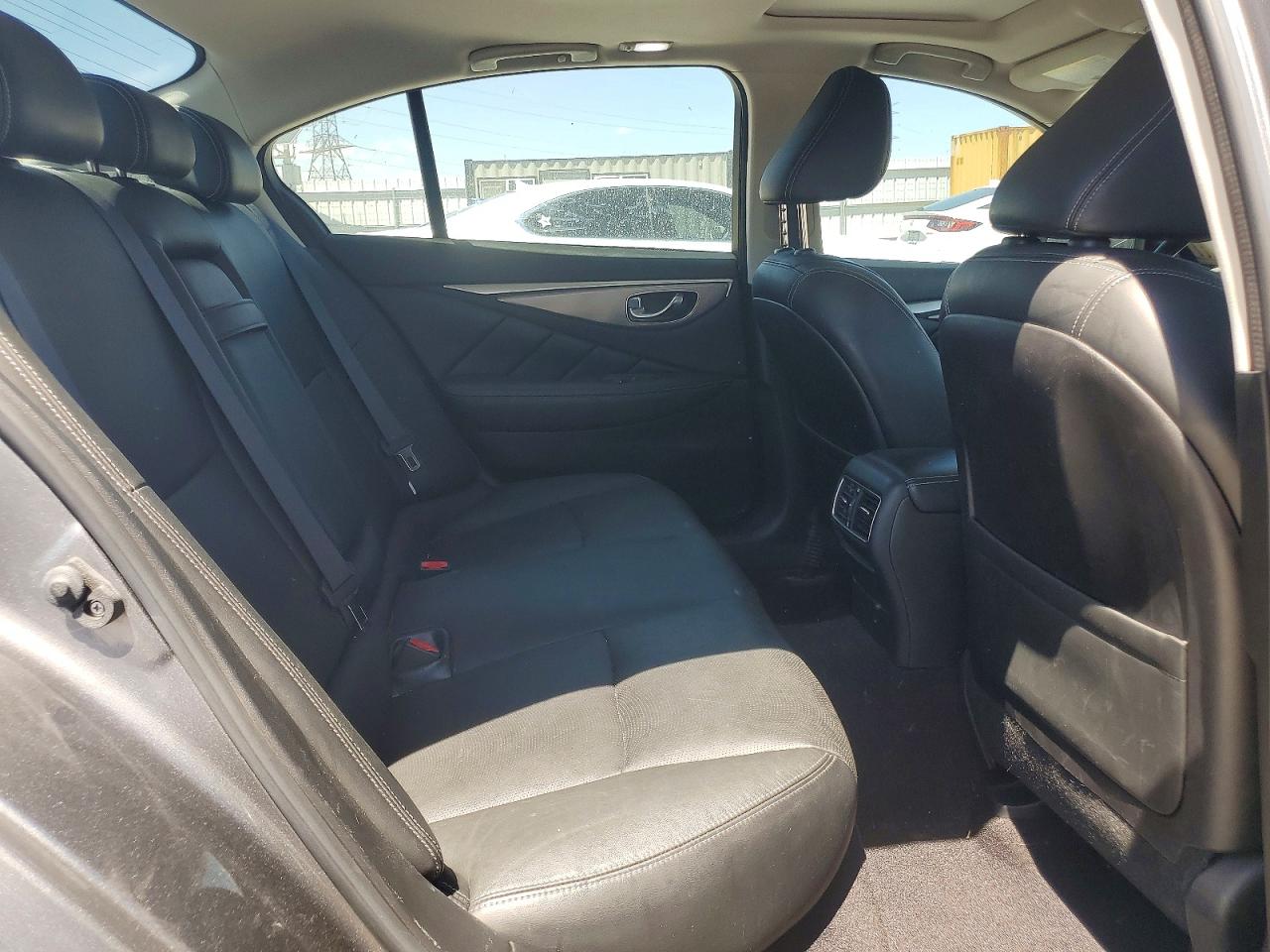 2015 Infiniti Q50 Premium Gray vin: JN1BV7AP8FM351404