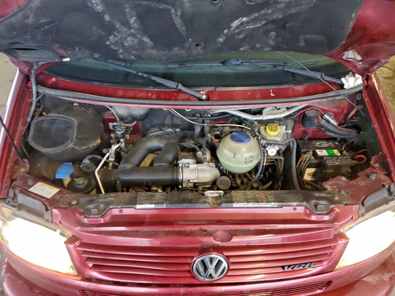 1999 Volkswagen Eurovan Gls Red vin: WV2KH2704XH140312