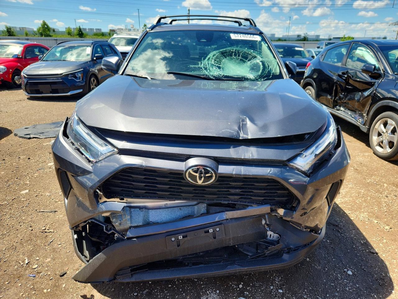 2024 Toyota Rav4 Xle Gray vin: 2T3P1RFV5RW427203