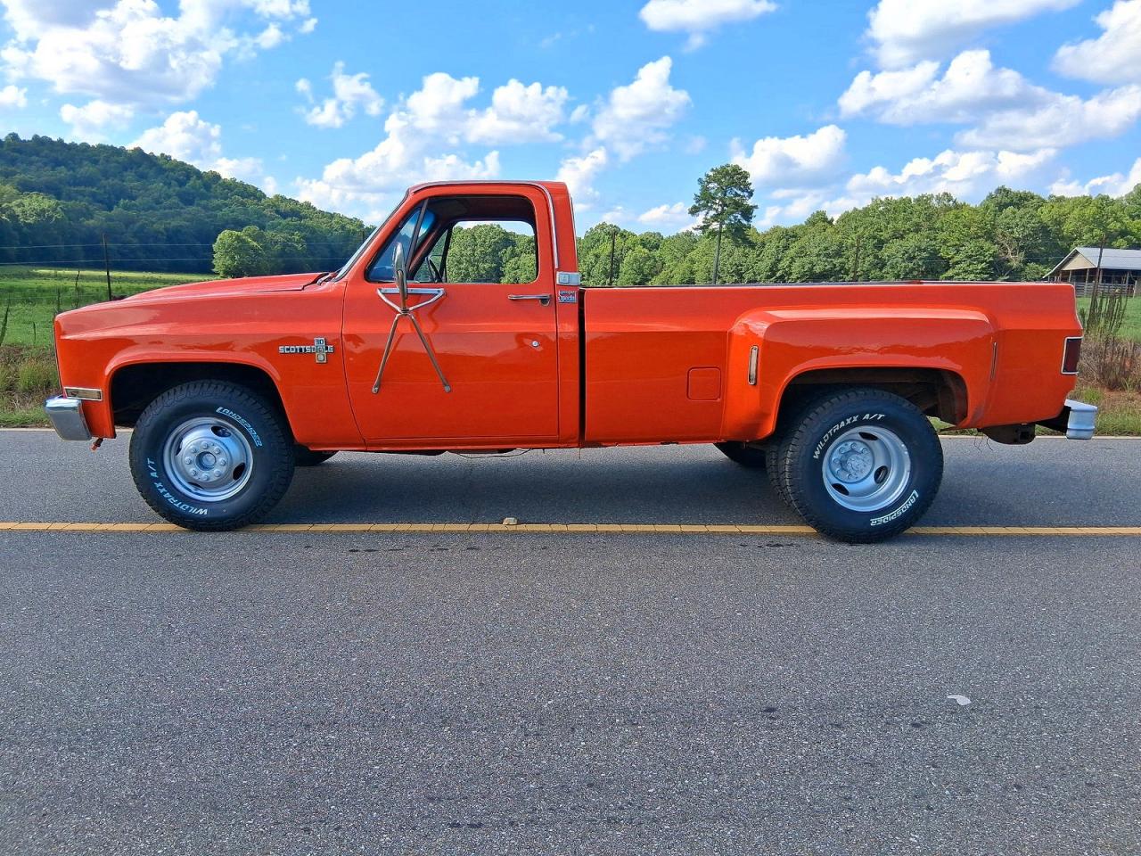 1981 Chevrolet C30 Orange vin: 1GCHC34M0BB129355