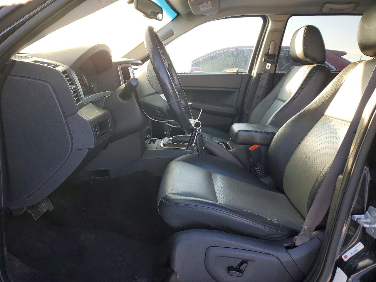2008 Jeep Grand Cherokee Laredo Черный vin: 1J8HR48M88C514091